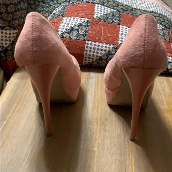 Pink Heels. Love them but can’t wear heels anymore - Picture 2 of 4